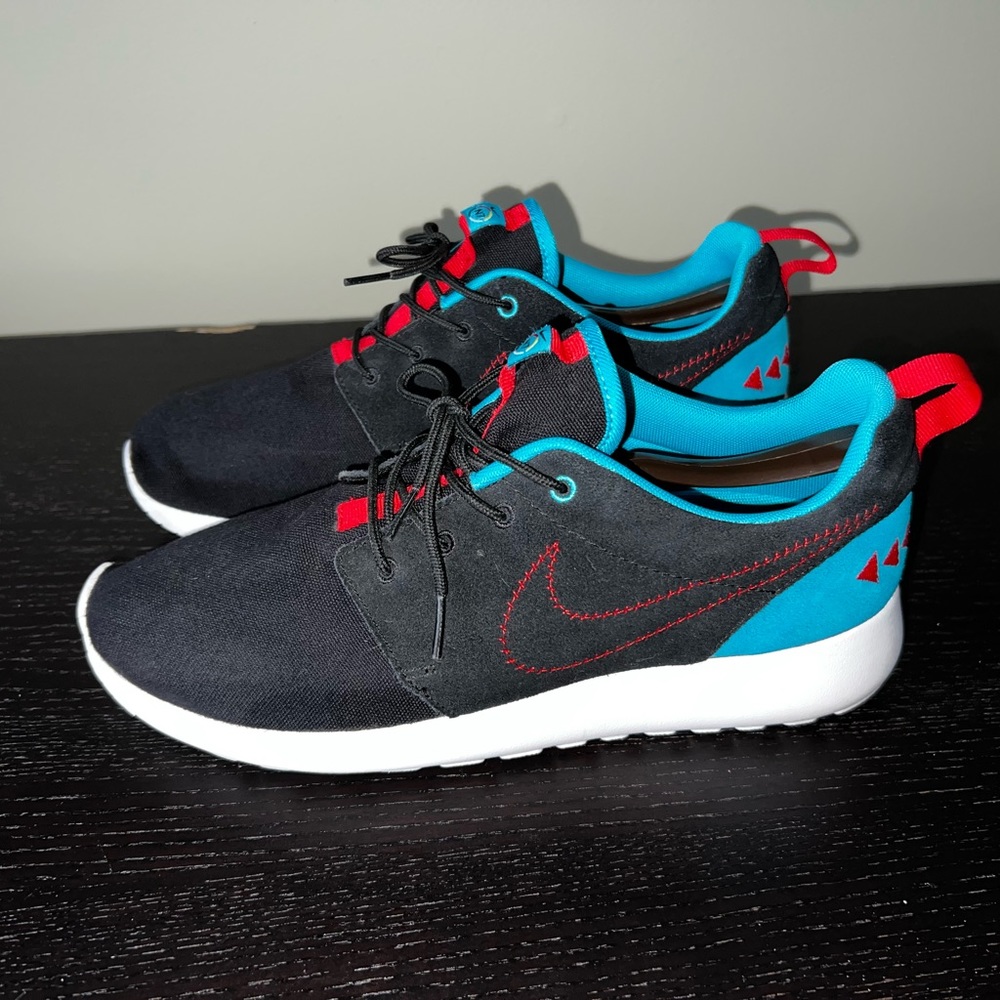 Rare Nike N7 Roshe Run